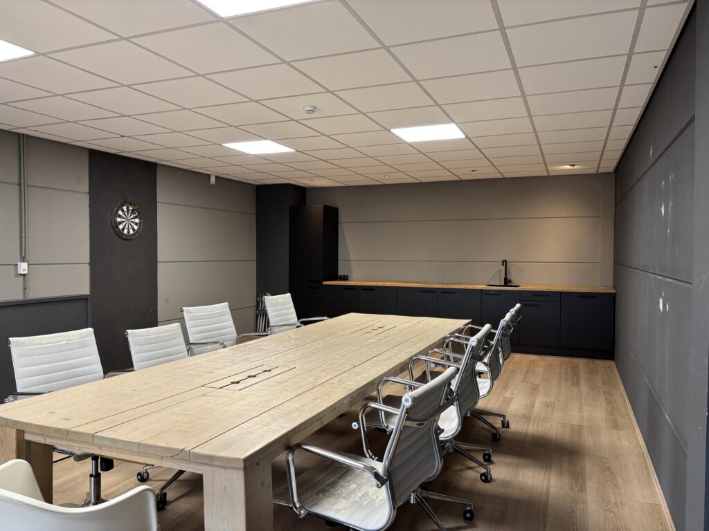 Nijverheidsweg 25H – Foto