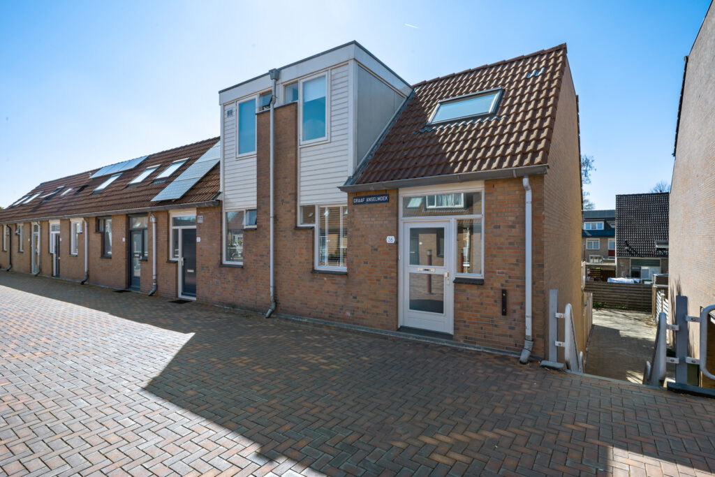 Graaf Anselmdek 26 – Foto