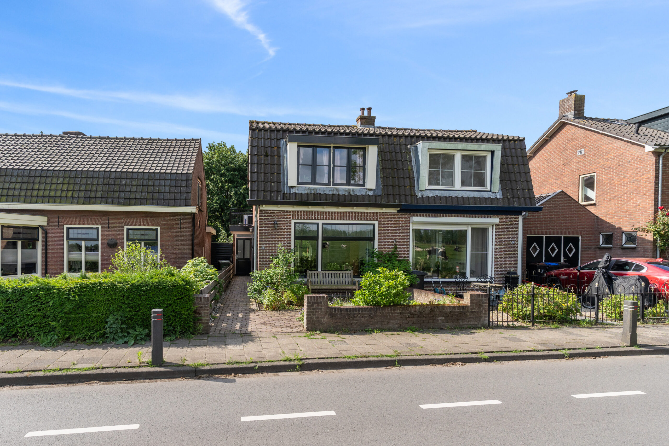Dorpsstraat 48