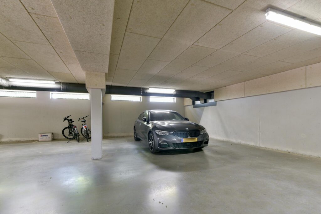 Burgemeester Van den Helmlaan 85 – Foto 51